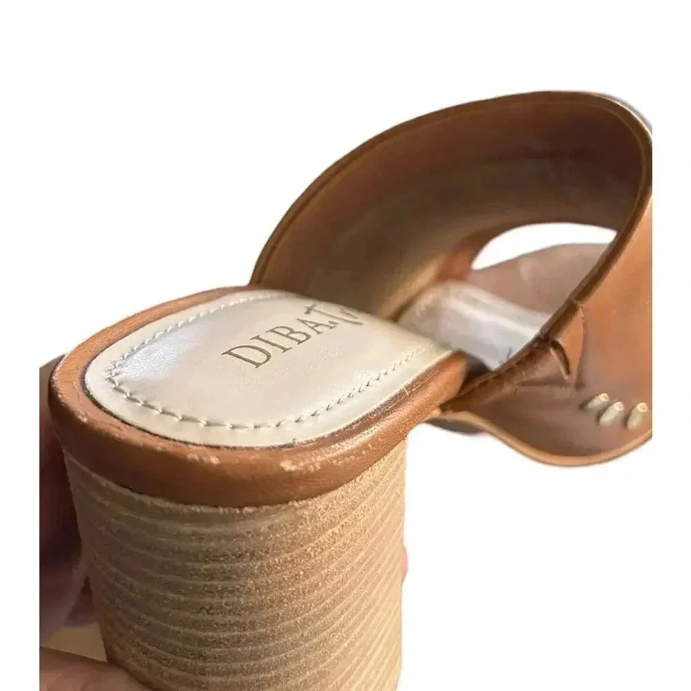 NWOT Diba True Women’s Twin Crest Leather Heeled Mules Tan Size 8